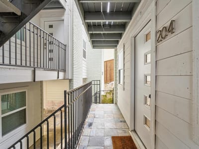 Property photo 2 at 807 Blanco ST Unit #204 - 1 bed 1 bath home