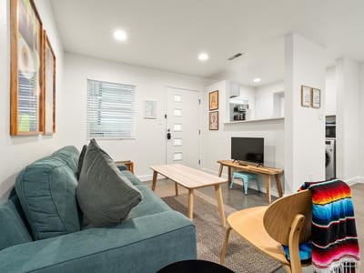 Property photo 4 at 807 Blanco ST Unit #204 - 1 bed 1 bath home