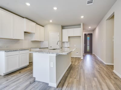 Property photo 3 at 807 Universal DR - 4 bed 3 bath home