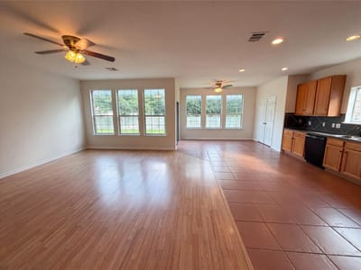 Kitchen at 807 Yosemite TRL - 4 bed 2 bath home