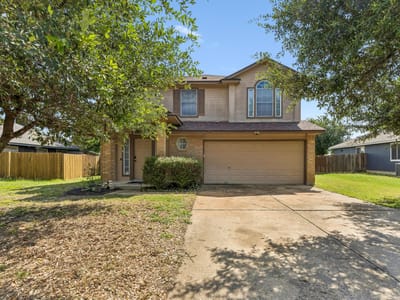 Property photo 2 at 808 Red River LN - 3 bed 2 bath home