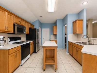 Kitchen at 810 Hilltop DR - 3 bed 2 bath home