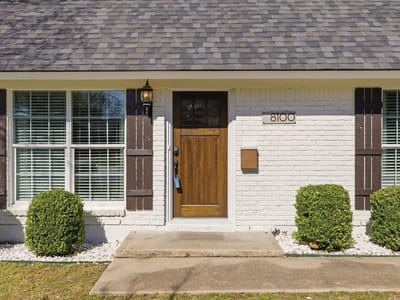 Property photo 2 at 8100 Stillwood LN - 4 bed 2 bath home