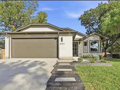 Property photo 3 at 8102 Fort Sumter RD - 3 bed 2 bath home