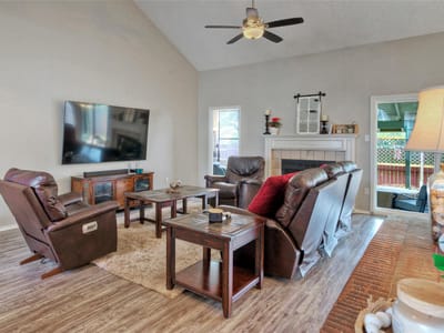 Primary bedroom at 8105 Elkhorn Mountain TRL - 4 bed 2 bath home