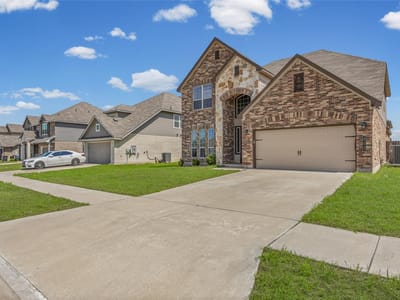 Kitchen at 811 Clanton CV - 4 bed 2 bath home