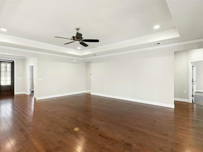 Property photo 3 at 811 Holiday Creek LN - 3 bed 3 bath home