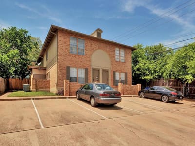 Photo 2 of 30 at 8114 Sonnet Ave - Westover Hills, Austin, TX