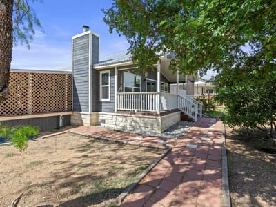 Property photo 3 at 813 Airway ST - 2 bed 2 bath home