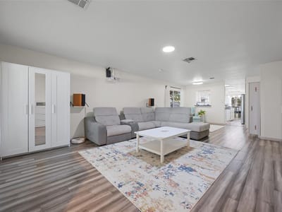 Property photo 5 at 813 Dornach CT - 3 bed 2 bath home