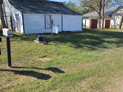 Photo 3 of 18 at 813 Hale ST - 2 bed 2 bath home