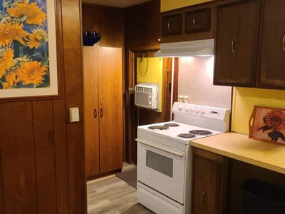 Photo 4 of 18 at 813 Hale ST - 2 bed 2 bath home