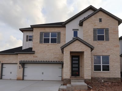 Living area at 813 Purmela ST - 5 bed 4 bath home