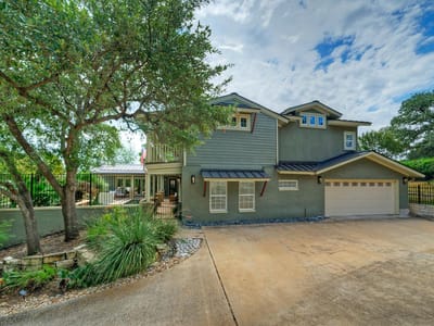 Property photo 2 at 813 Sunfish ST - 4 bed 3 bath home
