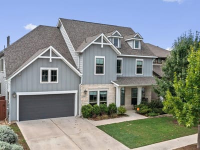 Property photo 2 at 816 Heartleaf DR - 5 bed 3 bath home