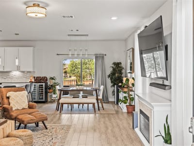Photo 5 of 35 at 817 Sand Hill Branch DR - 3 bed 2 bath home