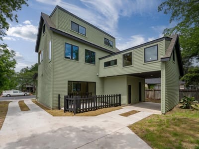 Photo 3 of 33 at 818 Stark ST Unit #A - 3 bed 3 bath home