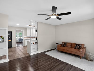 Living area at 820 W Live Oak ST - 3 bed 2 bath home