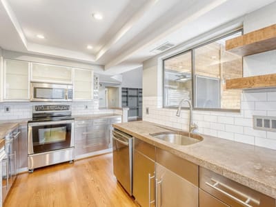 Living area at 8200 Neely Dr Unit #214 - 2 bed 2 bath home