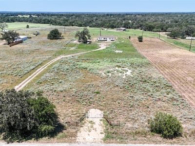 Property photo 4 at 8200 Old Colony Line RD - OCLR Acres, Dale, TX