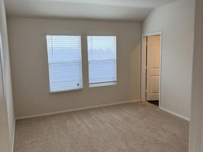 Property photo 5 at 821 Gerardia CT - 3 bed 2 bath home