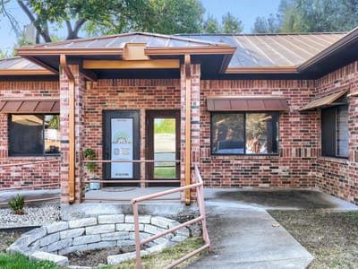 Photo 3 of 28 at 821 Grand Avenue PKWY Unit #301 - Pflugerville, Pflugerville, TX