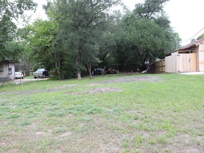 Kitchen at 821 N Commerce ST - A017, Lockhart, TX