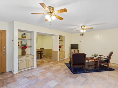 Living area at 821 Old Ranch Rd 12 - 3 bed 2 bath home