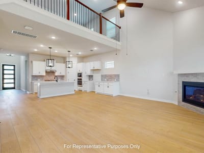 Living area at 821 Purmela ST - 4 bed 3 bath home