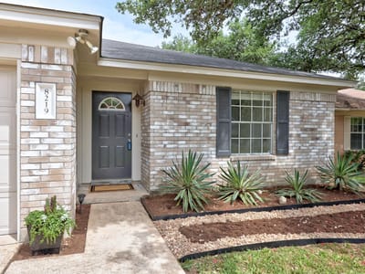 Primary bedroom at 8219 Edgemoor PL - 3 bed 2 bath home