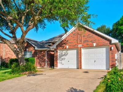 Living area at 8248 Montoya CIR - 3 bed 2 bath home