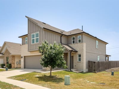 Property photo 2 at 825 Fortrose TER - 4 bed 3 bath home