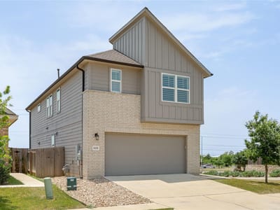 Property photo 3 at 825 Fortrose TER - 4 bed 3 bath home