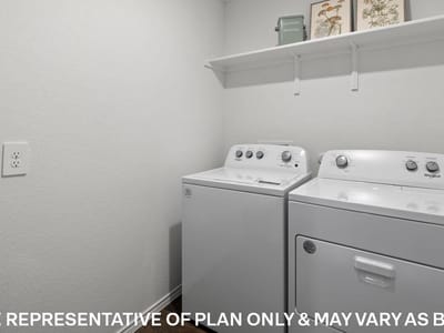 Primary bedroom at 827 Arnold LOOP - 3 bed 2 bath home