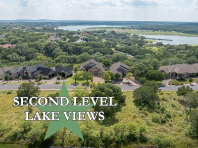 Living area at 828 Wesley Ridge DR - The Point At Ridge Harbor, Spicewood, TX