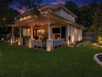 Living area at 8303 Full Moon TRL - 4 bed 2 bath home