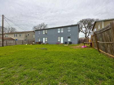 Primary bedroom at 8307 Garcreek Cir - Colony Meadows Sec 02, Austin, TX