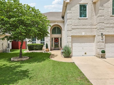 Living area at 8309 Coriander CV - 5 bed 3 bath home