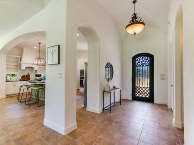 Bathroom at 831 Southriver RD - 5 bed 3 bath home