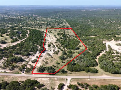 Living area at 8364 W Fitzhugh Rd - S8541 - SWEET BLESSINGS RANCH, Dripping Springs, TX