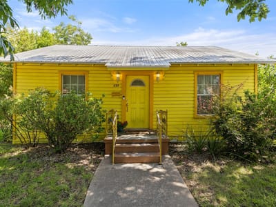 Property photo 3 at 839 W 6th ST - 1 bed 1 bath home