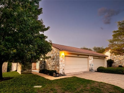 Photo 2 of 30 at 8400 Alta Verde DR - 3 bed 2 bath home