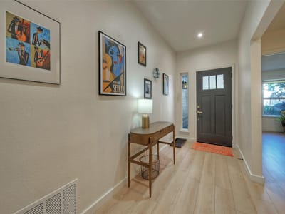 Property photo 3 at 8406 Los Ranchos DR - 3 bed 2 bath home