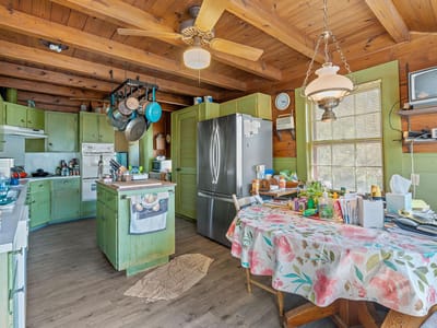 Property photo 5 at 8409 Appaloosa Run - 5 bed 2 bath home