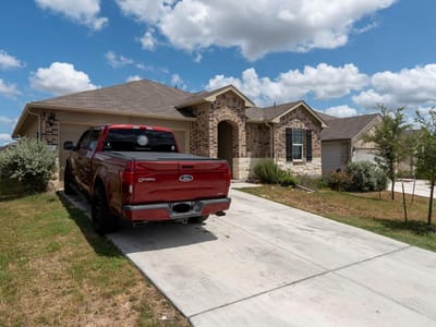 Property photo 2 at 841 Indian Mallow - 3 bed 2 bath home