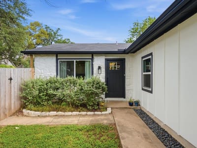 Property photo 4 at 8500 Kearsarge CV - 3 bed 2 bath home
