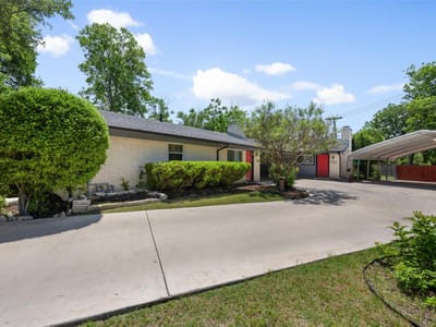 Property photo 3 at 8500 Woodstone Dr Unit #A and Unit B - 4 bed 1 bath home
