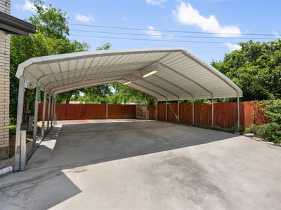 Property photo 5 at 8500 Woodstone Dr Unit #A and Unit B - 4 bed 1 bath home