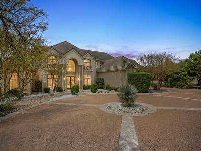 Living area at 8513 Chalk Knoll DR - 5 bed 5 bath home
