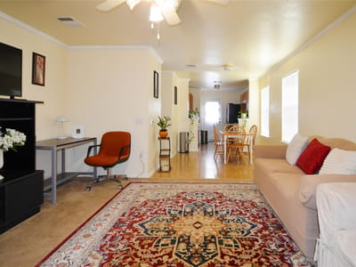 Primary bedroom at 8604 Dittmar Oaks Dr - 3 bed 1 bath home